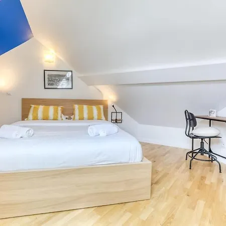 Splendid Marais 2bdr Holiday home Paris